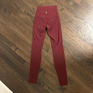 Lululemon Red Merlot leggings size 0 28 inseam